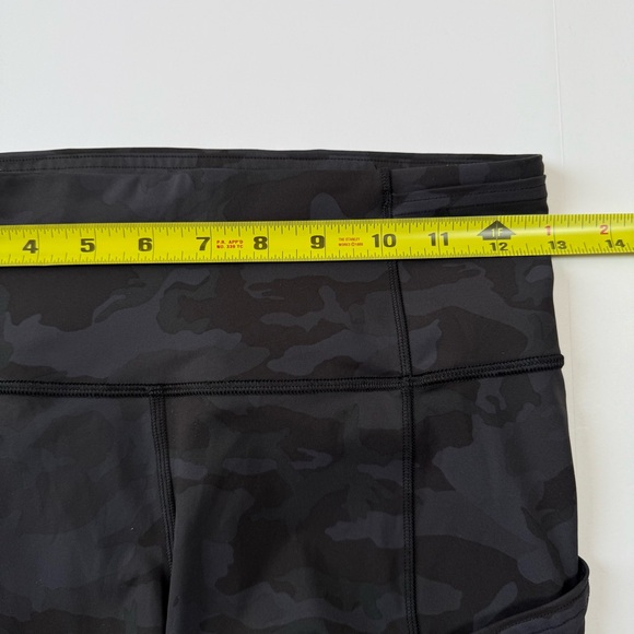 Lululemon Fast and Free Tight II 25" *Non-Reflective Nulux Deep Coal Camo 6 - Picture 4 of 9